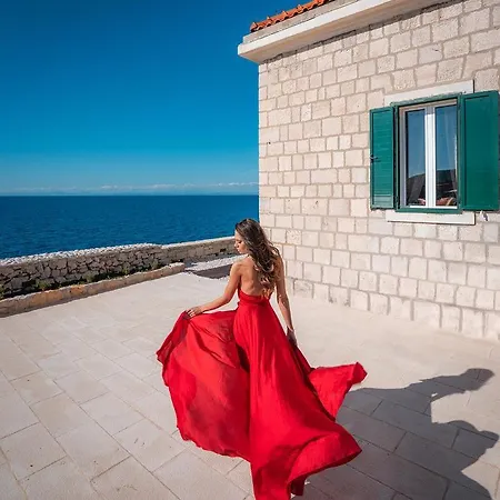 Villa Luxury Lighthouse Vis-croatia