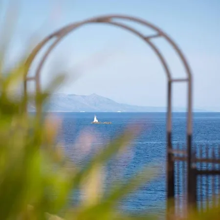 Villa Luxury Lighthouse Vis-croatia Vis